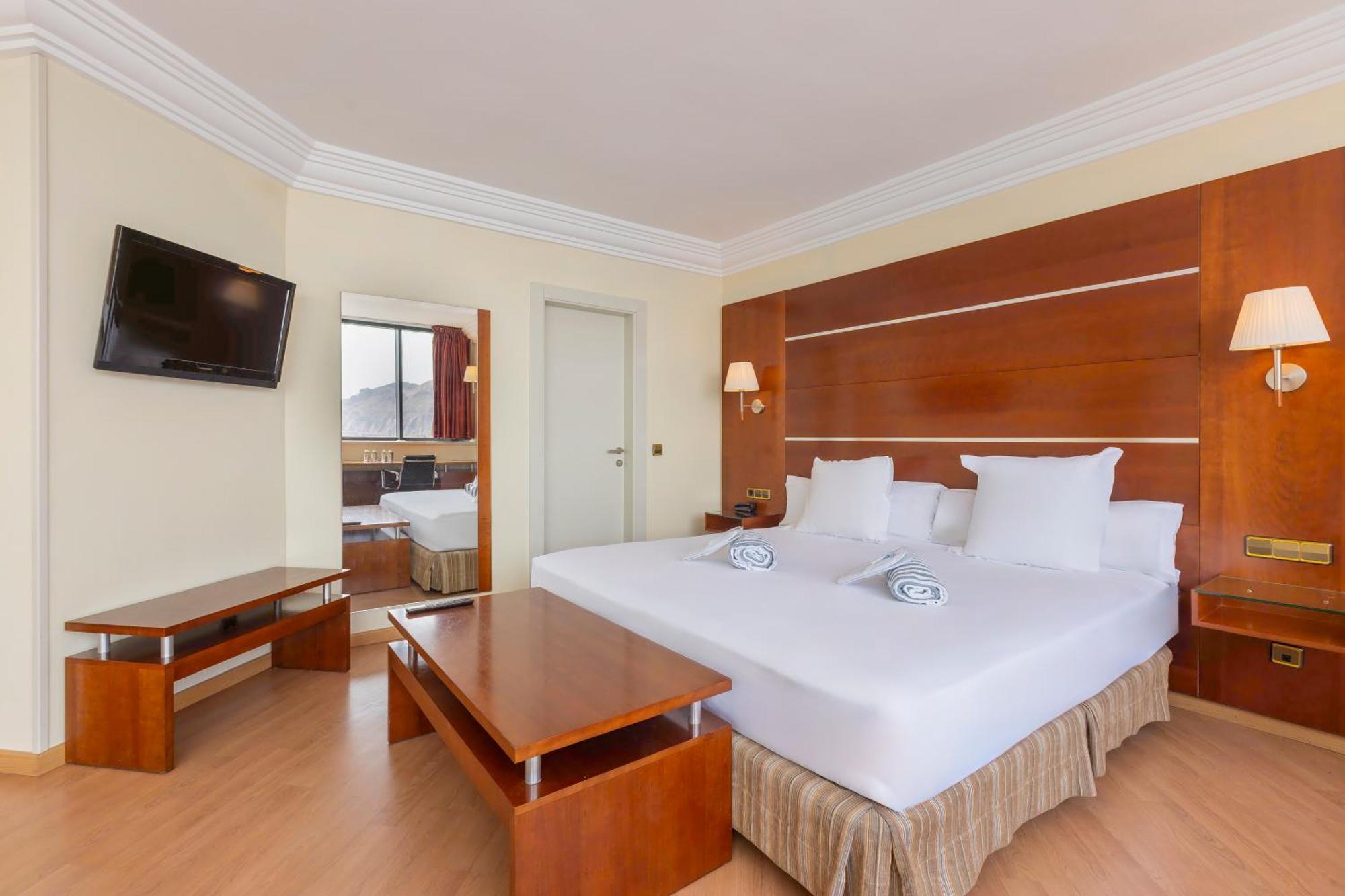 Hotel Portomagno Aguadulce (Almeria)