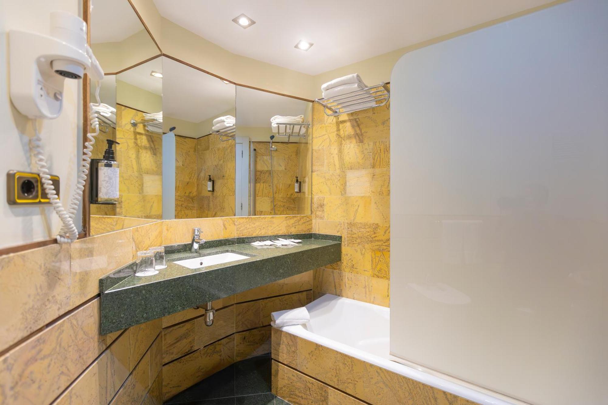 Hotel Portomagno 4*